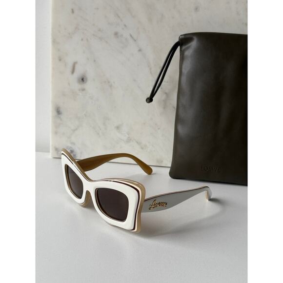 NEW Loewe LW40140U Curvy Cat Eye Sunglasses Beige Brown main image 4